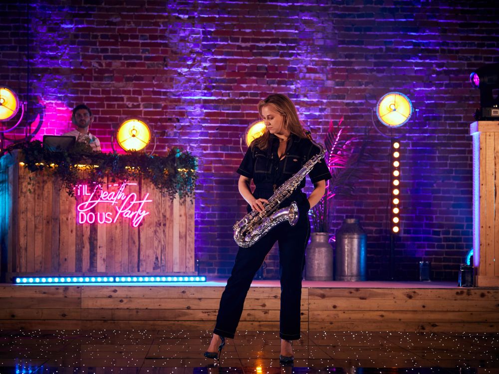 Gecko DJ Sax Sax DJ For Hire Gecko Live Entertainment