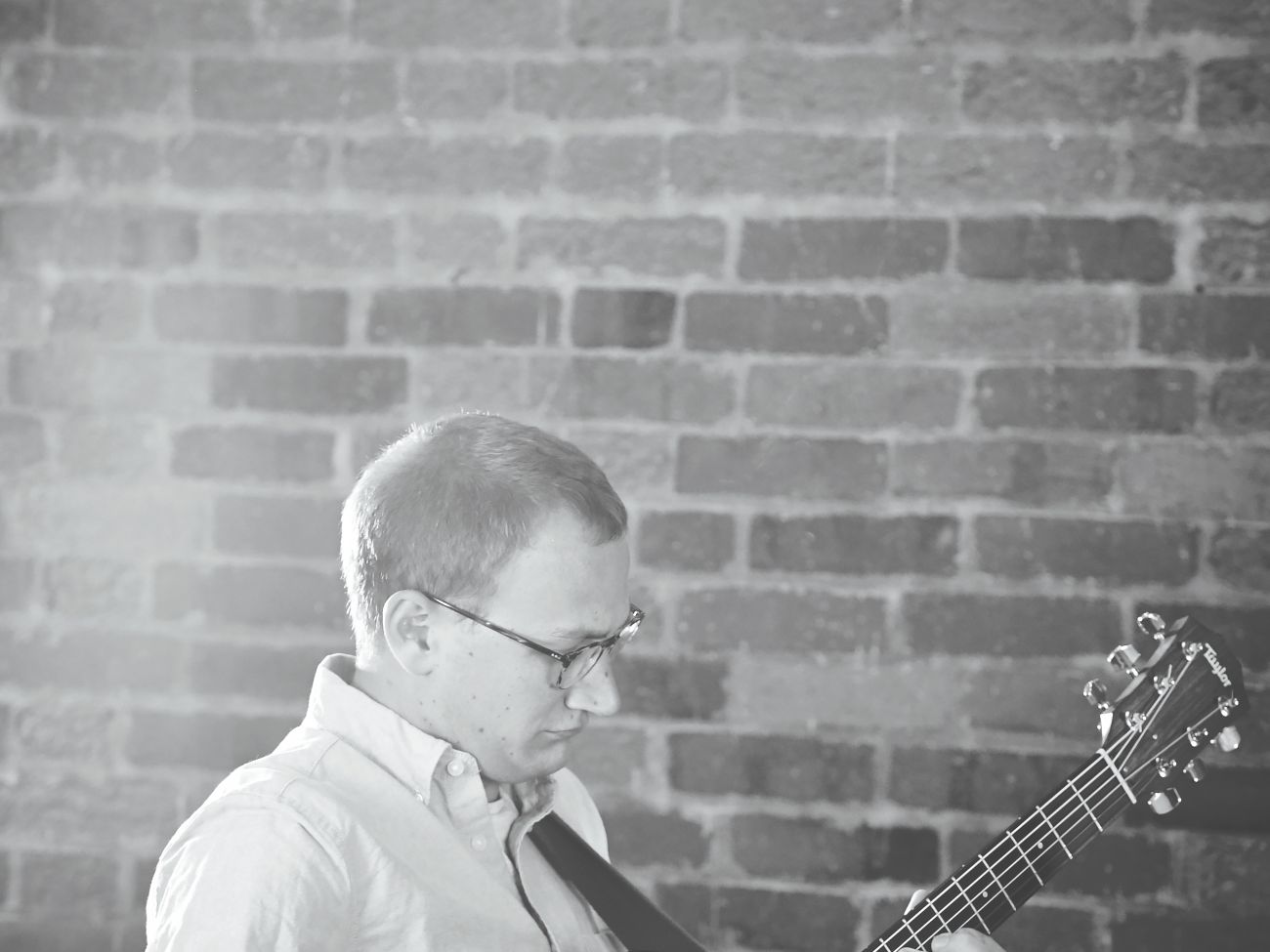 Matt Playing Guitar - Live Wedding Band | Hire a wedding band | live wedding bands | Live music wedding bands | best wedding live bands | AKA Party Band