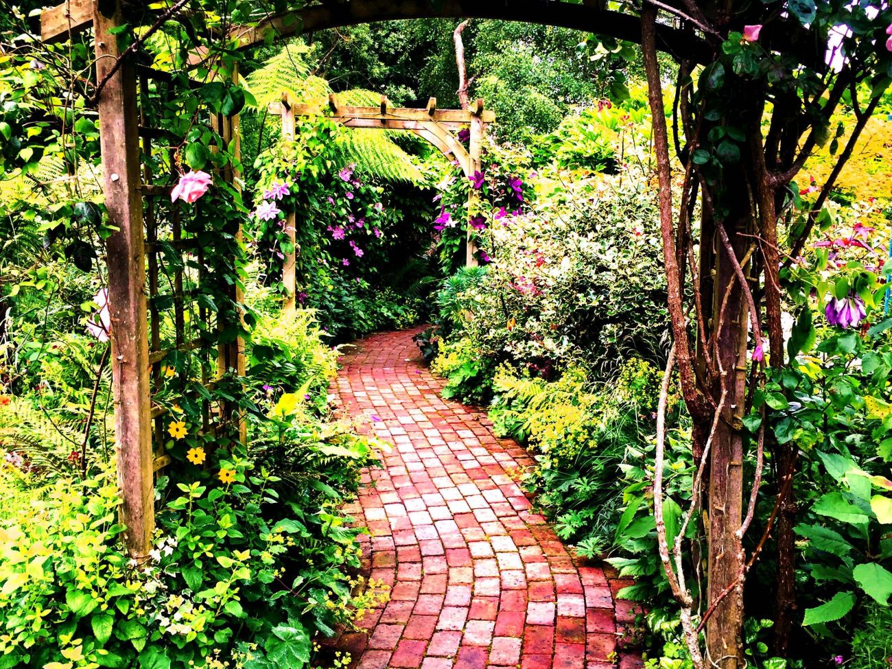 Garden path at Bartholomew in Sussex - Live Wedding Band | Surrey wedding entertainment | live band for wedding | Live band for wedding reception | AKA Party Band